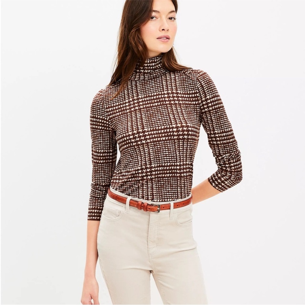 LOFT. Houndstooth. Size Small.